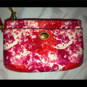 NEW COACH Floral Wristlet NEW